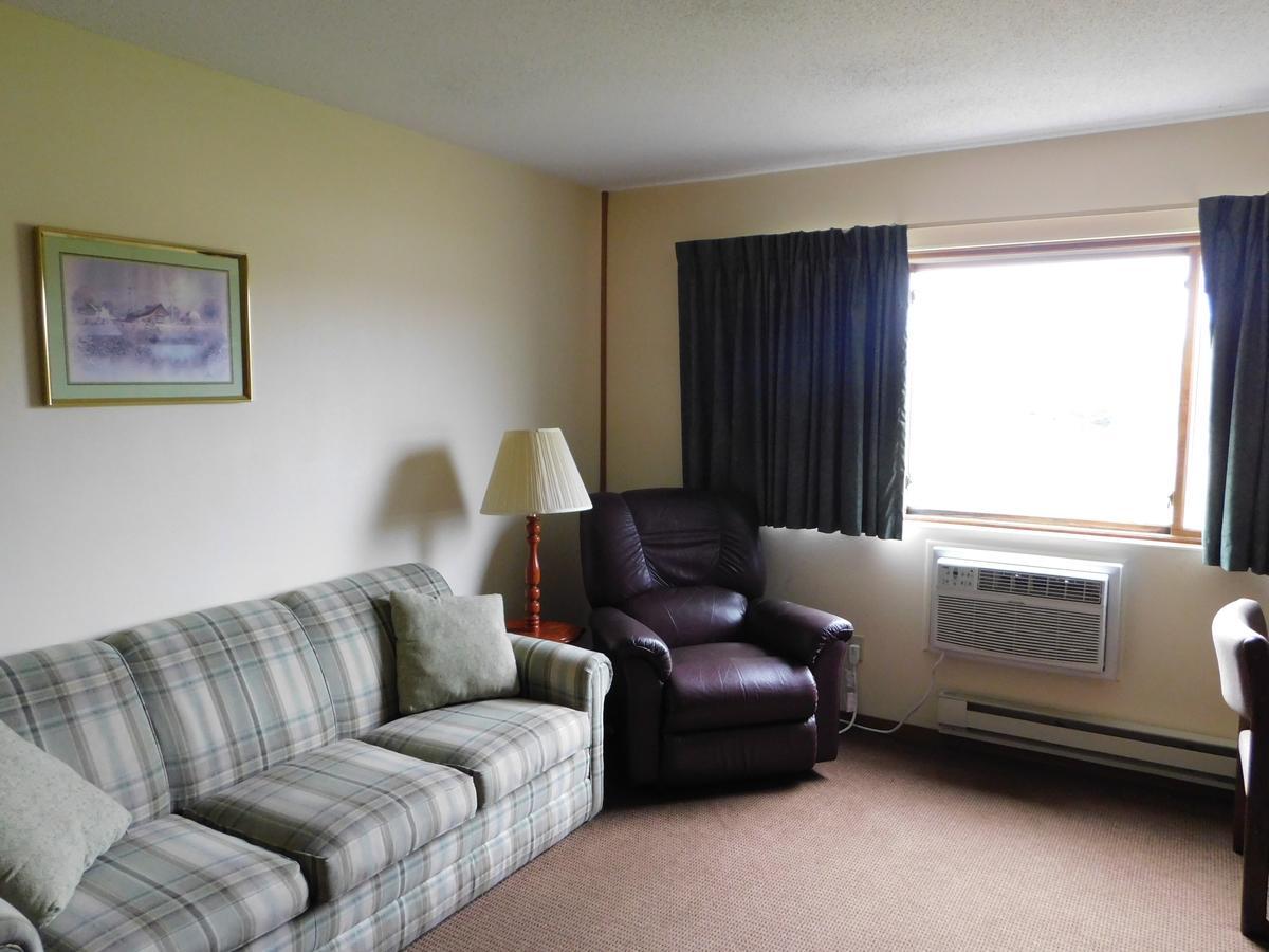 Amerivu Inn Prentice Экстерьер фото