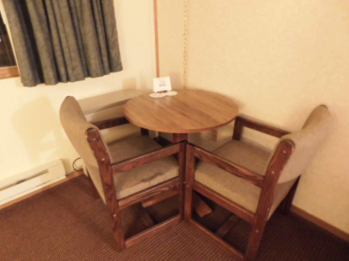 Amerivu Inn Prentice Экстерьер фото